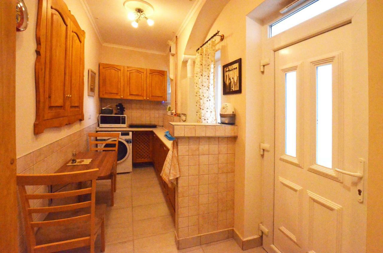 Bathory Apartman Apartment Eger Exterior foto
